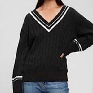 GAP- Women's Black/White Cable Knit Cricket Sweater. Size: XL